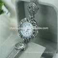 La plus populaire Vintage Fashion Beautiful Alloy Wrist Watch For Women B027